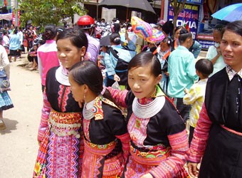 ສືບຕໍ່ຜັນຂະຫຍາຍການປະຕິບັດນະໂຍບາຍໜູນຊ່ວຍສຳລັບປະຊາຊົນເຜົ່າສ່ວນໜ້ອຍ